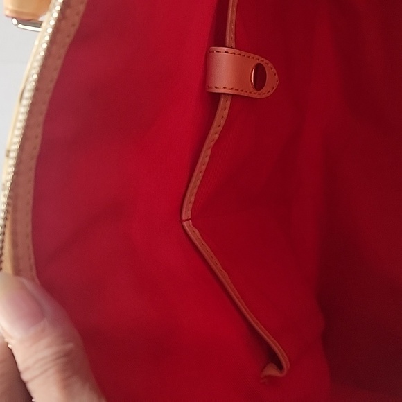 Dooney & Bourke Genuine Florentine Vacchetta Leather Handbag / Crossbody - Picture 14 of 15